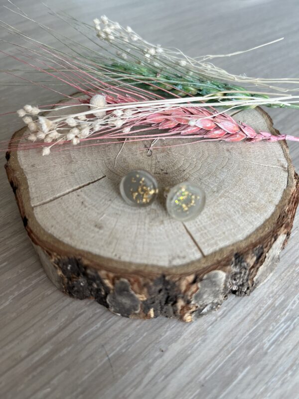 Cabochon oorsteker hars in combinatie met goudvlokken - Afbeelding 9
